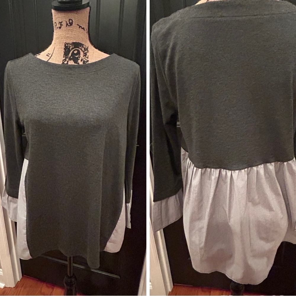 NWOT  Loft Unique Top Size Small